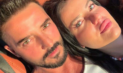 Gökhan Özen Naz Canbaz ile Sade Bir Törenle Evlenerek Aşkını Resmileştirdi