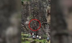 Hindistan'da uçurum faciası: Genç adam ve babası hayatını kaybetti