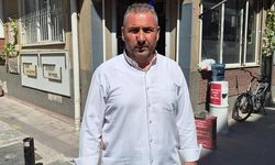 İsmail Demirkapı, Eşinin 5 Bileziğiyle Kurduğu Bilgisayar Dükkânını Emeklilik Nedeniyle Kapatıyor