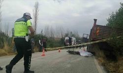 Isparta Yalvaç'ta Kamyonla Motosiklet Çarpıştı: 19 Yaşındaki Sürücü Hayatını Kaybetti