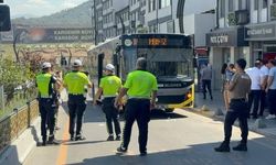 Karabük'te Belediye Otobüsünün Çarptığı Yaya Yaralandı