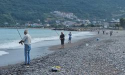 Kastamonu'da Amatör Balıkçılar İstavrit Sezonunu Kova Kova Açtı