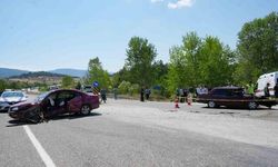 Kastamonu'da İki Otomobilin Çarpışması: 1 Kişi Öldü, 3 Kişi Yaralandı