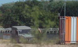 Macaristan'da Gripen Savaş Uçağı Düştü: Pilot Fırlatma Koltuğuyla Kurtuldu