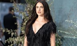 Margaret Qualley'nin Çıplak Sandaletleri Londra Kırmızı Halısında Gündem Yarattı