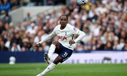 Mathys Tel'in Etkileyici Serbest Vuruşu Futbolseverleri Büyüledi