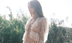 Olivia Wilde'nin Derin Dekoltesi Locarno Film Festivali'nde Gündem Oldu