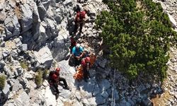 Ölüdeniz'de Yamaç Paraşütü Kazası: Pilot ve Turist Hayatını Kaybetti
