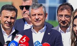 Özgür Özel'in Yeni Parti Yönetiminde Ekim Ayında Kritik Değişiklikler Yapılacak