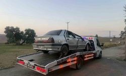 Sarıkamış'ta yağış nedeniyle virajı alamayan araç devrildi: 1 yaralı