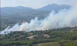 Seydikemer'de Orman Yangınına Havadan ve Karadan Müdahale Sürüyor