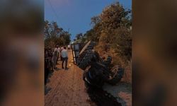 Siirt Atabağ'da traktör devrildi: 5 kişi yaralandı