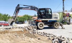 Sungurlu'da Şehit Muammer Çakır Caddesi'nde Asfalt Çalışmaları Devam Ediyor