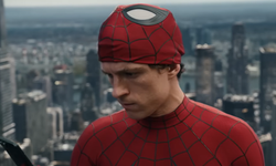 Tom Holland'ın Spider-Man Kazancı 100 Milyon Dolara Yaklaşıyor
