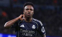 Vinicius Junior, Real Madrid ile 2032'ye kadar yeni sözleşme imzaladı