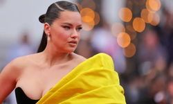Adriana Lima Madrid Moda Haftası'nda Şıklığıyla Dikkat Çekti