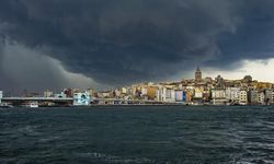 AKOM İstanbul için kuvvetli sağanak ve sıcaklık düşüşü uyarısı yaptı