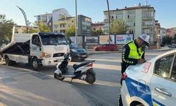 Aksaray'da plakasız motosiklet kullanan sürücüye 46 bin lira ceza ve 1 ay el koyma