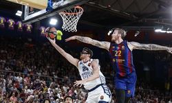 Anadolu Efes, Barcelona deplasmanında son çeyrekte geriye düştü