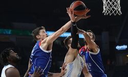 Anadolu Efes, VTB Süper Kupa'da Zenit'i 100-76 yendi