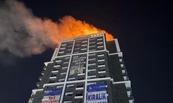 Ankara Altındağ'da Çatı Yangınına İtfaiye Müdahalesi