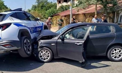 Aydın Nazilli'de Polis Aracı ile Otomobil Çarpıştı: 2 Kişi Yaralandı