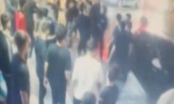 Bağcılar'da sosyal medya tartışması bıçaklı kavgaya dönüştü: 2 kişi yaralandı