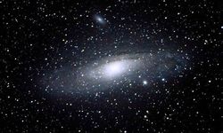 Bahçesaray'da Samanyolu ve Andromeda Galaksileri Bir Arada Görüntülendi
