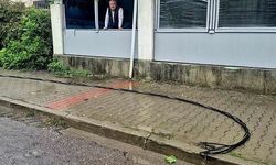 Bartın'da fırtına nedeniyle enerji nakil kabloları koptu