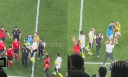 Derbi Sonrası Saha Karıştı: Kerem Aktürkoğlu Hakem Halil Umut Meler'e Tepki Gösterdi