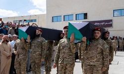 Deyrizor'daki mühimmat deposu patlamasında 11 asker yaşamını yitirdi