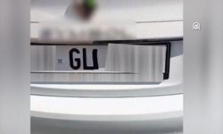Elektrik Bandı ile 'L' Harfi 'U' Harfine Dönüştürüldü