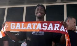 Galatasaray, El Chadaille Bitshiabu'yu Satın Alma Opsiyonuyla Kiraladı