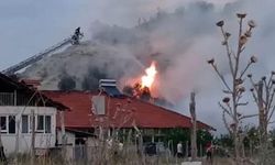 Gölhisar'da samanlık yangını evin kullanılamaz hale gelmesine neden oldu