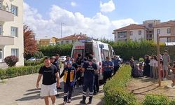 İnegöl'de mutfakta çıkan yangında 4 kişi dumandan etkilendi