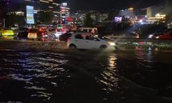 İstanbul'da Sağanak Yağış Etkili Oluyor