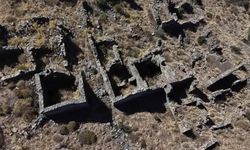 İzmir Karaburun'daki 103 Yıllık Sazak Köyü Zamanla Donmuş Gibi