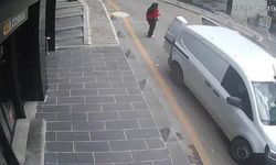 Karabük'te meydana gelen trafik kazası güvenlik kamerasına yansıdı