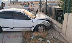 Karaman'da kavşakta meydana gelen kazada 3 kişi yaralandı