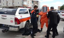 Karaman'da kimyasal şüphesiyle karı koca evlerinde ölü bulundu, bina tahliye edildi