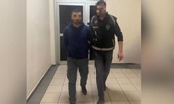 Kocaeli'de kendisini polis olarak tanıtan şüpheli 3,5 milyon lira dolandırdı, altın alırken yakalandı