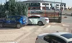 Konya Karatay'da İki Otomobil Çarpıştı: 1 Kişi Yaralandı