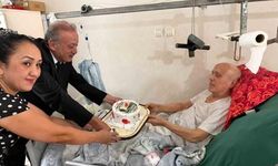 Merkezefendi Kaymakamı Demir, Kıbrıs Gazisi Ömer Samsa'yı ziyaret etti