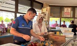 Mersin'de okul kantinlerinde son kullanma tarihi geçmiş ürünler imha edildi