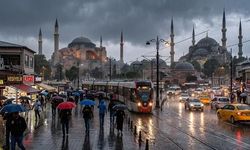 Meteoroloji İstanbul dahil 14 il için saat saat kuvvetli yağış uyarısı yaptı