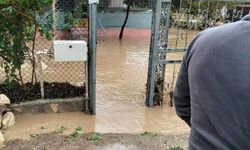 Mudanya'da sağanak sele neden oldu, mahsur kalanlar kurtarıldı