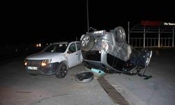 Nevşehir'de takla atan otomobil yol kenarındaki araca çarptı, sürücü alkollü çıktı