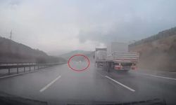 Otomobil bariyerlere çarparak kaza yaptı