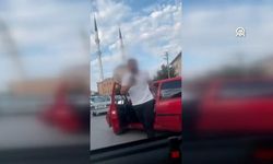 Otomobiliyle sürücünün önünü kesip tehdit eden kişi tutuklandı