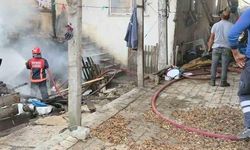 Sakarya Kaynarca'da İki Katlı Evde Çıkan Yangın Kontrol Altına Alındı